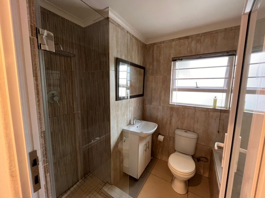 4 Bedroom Property for Sale in Malibu Village Western Cape